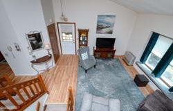 10 Hale Drive, Halfmoon, NY 12065
