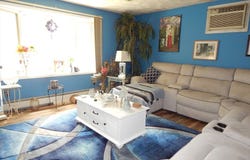 13 Lark St, New Bedford, MA 02745