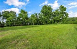 12460 Peach Orchard  RD, Bentonville, AR 72712