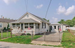 39 W New Jersey Ave, Villas, NJ 08251