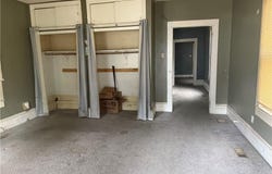 1525 E Oak Street, New Albany, IN 47150
