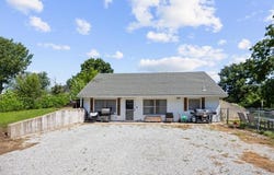 607 E Z Highway, Bates City, MO 64011