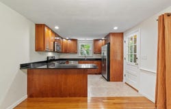 21 Cherokee Rd, Acton, MA 01720