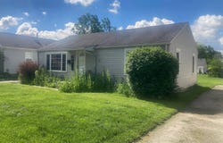 229 Lester Ave, Findlay, OH 45840