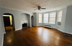15610 Van Aken Boulevard unit: 4, Shaker Heights, OH 44120
