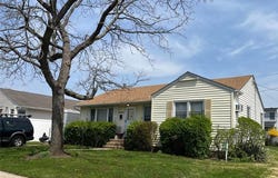 97 Linden Boulevard, Hicksville, NY 11801