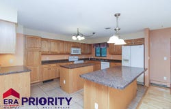 210 Overland Trl -, Gillette, WY 82716
