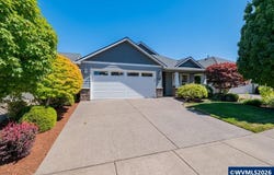 710 SE Saint Andrews Ln, Dallas, OR 97338