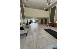 1111 River Road, Edgewater, NJ 07020