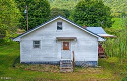 1144 Poor Valley Road, Rogersville, TN 37857