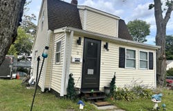 2 Simpson Street, Hartford, CT 06112