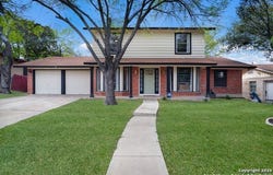 131 Nocturne Dr, San Antonio, TX 78216