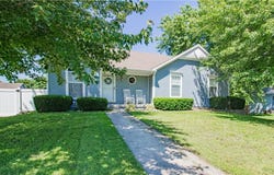 617 Cantebury Drive, Warrensburg, MO 64093