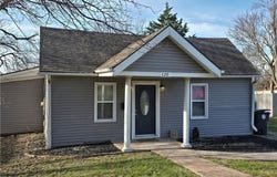 120 E South Avenue, Belton, MO 64012
