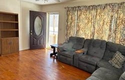 1105 N 1st St, Fairfield, IL 62837