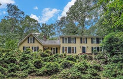 3656 RAINBOW Circle, Snellville, GA 30039