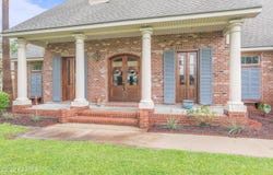 2073 Main Hwy, Arnaudville, LA 70512