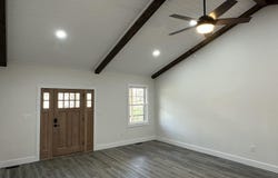 520 Ridge Rd, Caryville, TN 37714