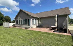1400 Beechwood, Clinton, IN 47842