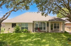 322 Green Gable Drive, Victoria, TX 77904