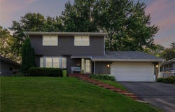 2917 Edgewood Avenue N, Crystal, MN 55427