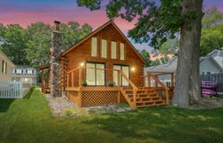 9715 Woodlawn Drive, Portage, MI 49002
