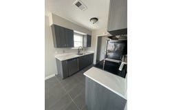 320 Queens Court N, Mansfield, TX 76063