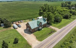 11809 SW 72nd Avenue, Ellendale, MN 56026