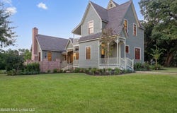 1103 Calhoun Avenue, Ocean Springs, MS 39564