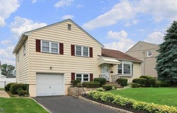 16 Cutler Pl, Clark Twp., NJ 07066-1713