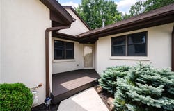 124 Oak Drive, PA 16056