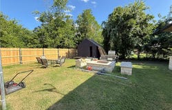 1205 W 10th, Cameron, TX 76520