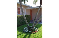 2747 Dudley Drive E, West Palm Beach, FL 33415