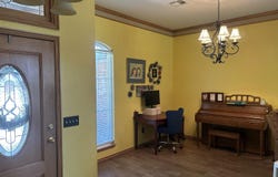 1001 Quail Ridge, Enid, OK 73703-2852
