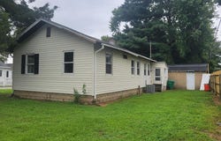 239 E ST, CARNEYS POINT, NJ 08069
