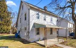 203 COCHRAN Street, COCHRANVILLE, PA 19330