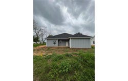412 E Hunt Street, Bremond, TX 76629