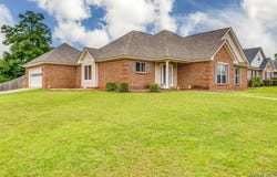 815 Dunvegan Drive, Prattville, AL 36067