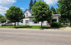 625 2nd Avenue NE, Staples, MN 56479