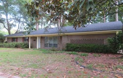 2043 Elaine Circle, Arkadelphia, AR 71923
