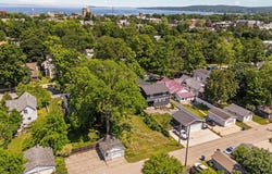 220 E Tenth Street, Traverse City, MI 49684