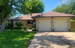 600 Ashley Dr, Moore, OK 73160