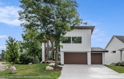 16925 Willowbrook Drive, Haslett, MI 48840