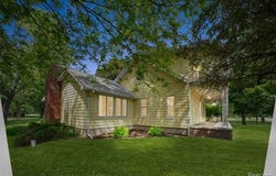 607 E King Street, Corunna, MI 48817