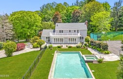 24 Lawrence Hill Road, Stamford, CT 06903