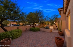 12756 N White Diamond Place, Oro Valley, AZ 85755