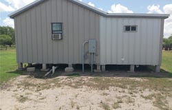 137 County Road 302, George West, TX 78022