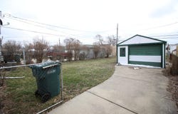 573 Leblanc Street, Lincoln Park, MI 48146