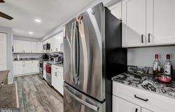 300 LONG COVE LANE, ESSEX, MD 21221