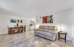 813 SW 2nd Ct, Fort Lauderdale, FL 33312